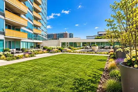 Exterior - 1720 Maple Ave #910, Evanston, IL 60201 photo 21 of 33