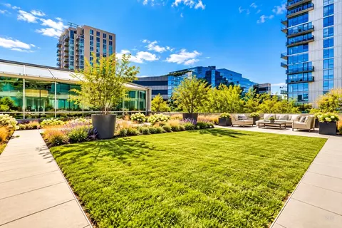 Exterior - 1720 Maple Ave #910, Evanston, IL 60201 photo 20 of 33