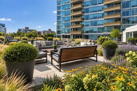 Exterior - 1720 Maple Ave #910, Evanston, IL 60201 photo 23 of 33