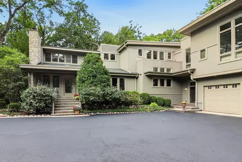 5311 Lee Ave, Downers Grove, IL 60515