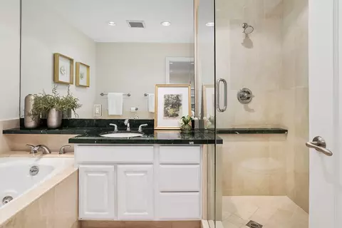Bath - 791 27th St, San Francisco, CA 94131 photo 5 of 5