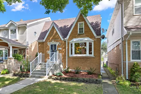 6051 N Marmora Ave, Chicago, IL 60646
