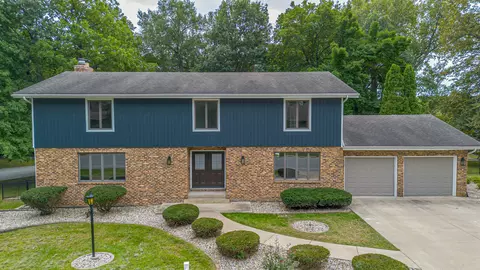 46 Guildford Dr, Bourbonnais, IL 60914