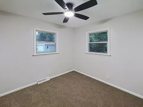 Bedroom - 2438 3rd St, Moline, IL 61265 photo 3 of 6