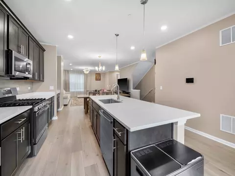 Kitchen - 1125 Dock St, Des Plaines, IL 60018 photo 3 of 3