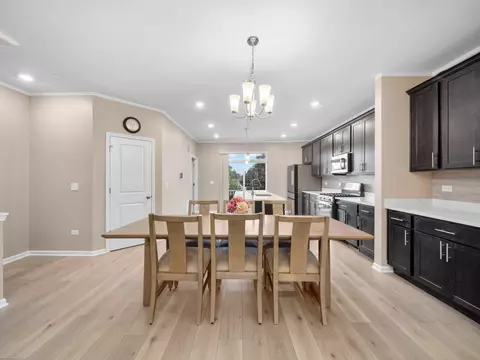 Dining - 1125 Dock St, Des Plaines, IL 60018 photo 2 of 2