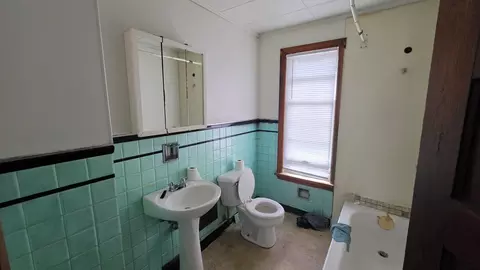 1002 Oak Ave S, Freeport, IL 61032 photo 6