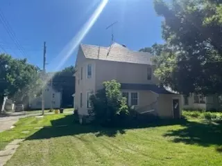 1002 Oak Ave S, Freeport, IL 61032 photo 3