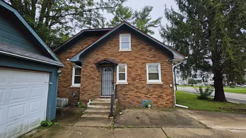 Other - 1303 S Oak Ave, Freeport, IL 61032 photo 1 of 10