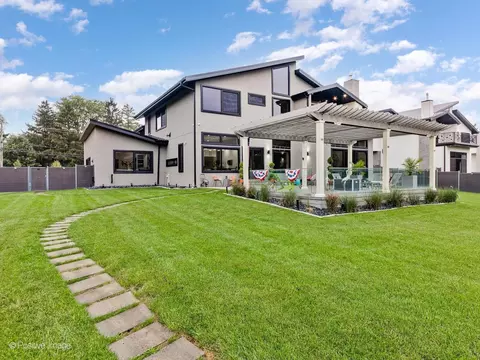 Exterior - Undisclosed, Northbrook, IL 60062 photo 7 of 10