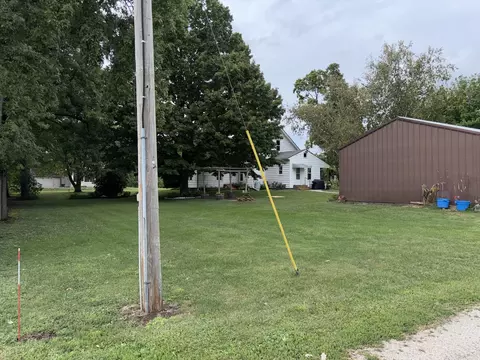 Exterior - 211 N Seminary St, Downs, IL 61736 photo 46 of 52