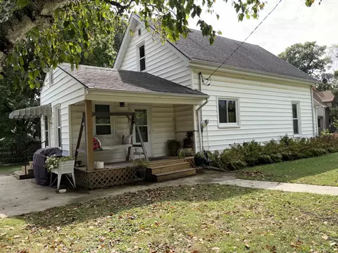Exterior - 211 N Seminary St, Downs, IL 61736 photo 35 of 52