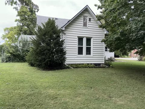 Exterior - 211 N Seminary St, Downs, IL 61736 photo 9 of 52