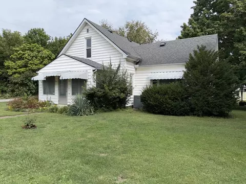 Exterior - 211 N Seminary St, Downs, IL 61736 photo 3 of 52