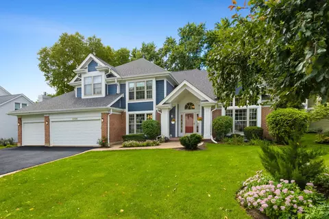 2108 Birchwood Ln, Buffalo Grove, IL 60089
