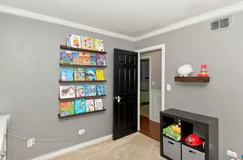 Bedroom - 1415 N Scully Dr, Mchenry, IL 60050 photo 2 of 6