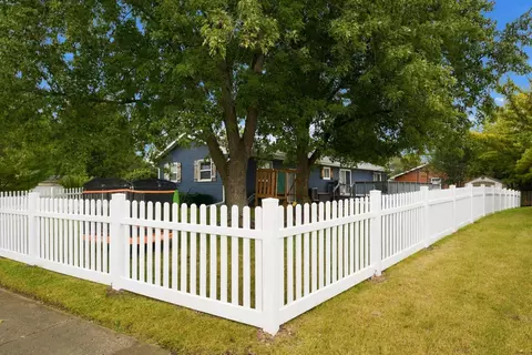 Exterior - 1415 N Scully Dr, Mchenry, IL 60050 photo 5 of 5