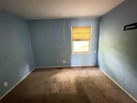 Bedroom - 700 Butterfield Dr, Algonquin, IL 60102 photo 1 of 1