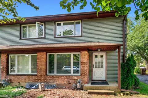 Exterior - 17 Michael Rd, Park Forest, IL 60466 photo 2 of 3