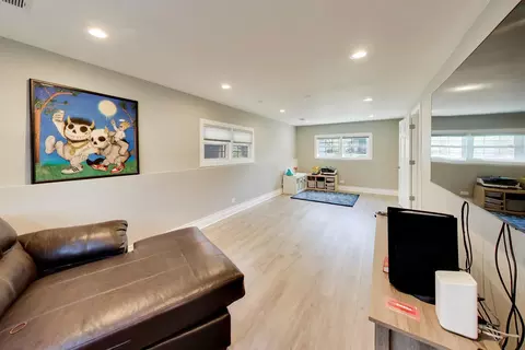 296 Springfield Ter, Des Plaines, IL 60018 photo 22