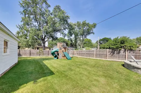296 Springfield Ter, Des Plaines, IL 60018 photo 31