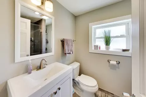 296 Springfield Ter, Des Plaines, IL 60018 photo 23