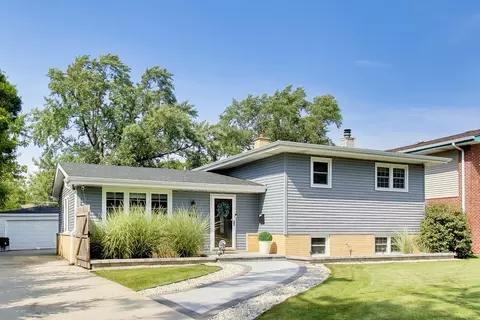 296 Springfield Ter, Des Plaines, IL 60018 photo 3