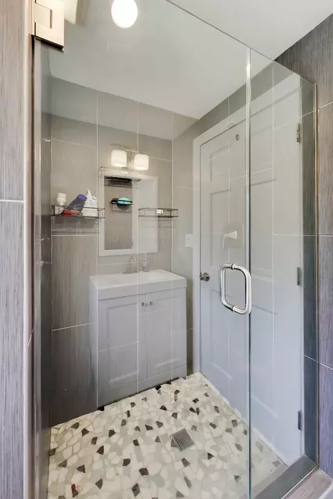 296 Springfield Ter, Des Plaines, IL 60018 photo 24
