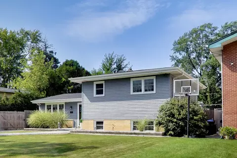 296 Springfield Ter, Des Plaines, IL 60018 photo 2
