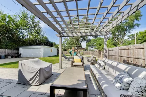 296 Springfield Ter, Des Plaines, IL 60018 photo 28