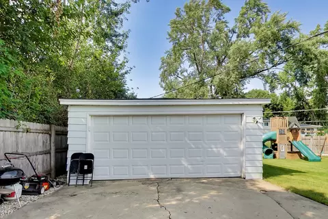 296 Springfield Ter, Des Plaines, IL 60018 photo 33