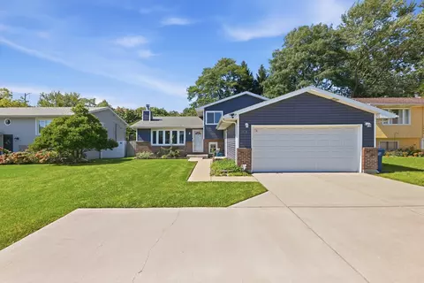 1818 N Sheridan Rd, Waukegan, IL 60087