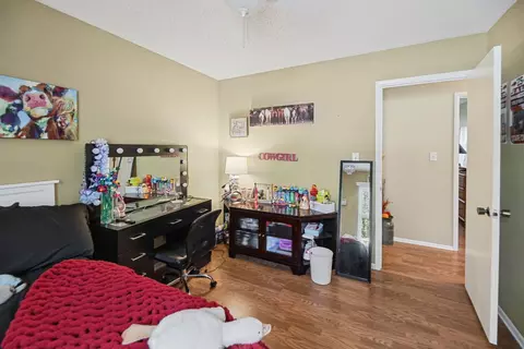 Bedroom - 102 Lamar Dr, Salem, IL 62881 photo 6 of 6