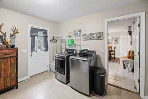 Other - 102 Lamar Dr, Salem, IL 62881 photo 3 of 8
