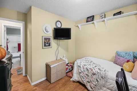 Bedroom - 102 Lamar Dr, Salem, IL 62881 photo 2 of 6