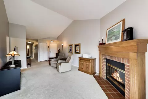 Other - 1012 Butternut Ln #D, Mount Prospect, IL 60056 photo 1 of 4