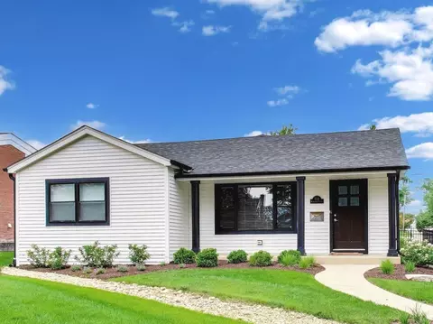 304 W Graham Ave, Lombard, IL 60148