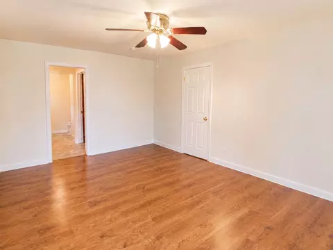 Bedroom - 1010 Fox Run Ln, Algonquin, IL 60102 photo 3 of 7