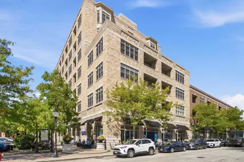 10 S Dunton Ave #707, Arlington Heights, IL 60005