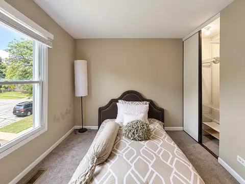 Other - 1401 Knoll Dr, Naperville, IL 60565 photo 2 of 3