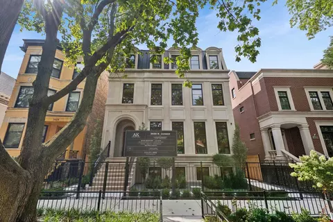 3630 N Janssen St, Chicago, IL 60613