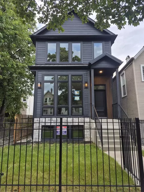 3508 W Belden Ave, Chicago, IL 60647