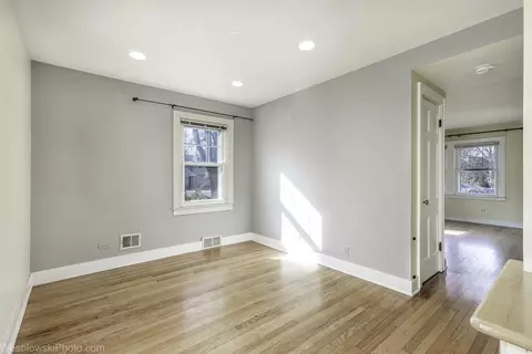 Living - 1748 Lunt Ave, Des Plaines, IL 60018 photo 2 of 5