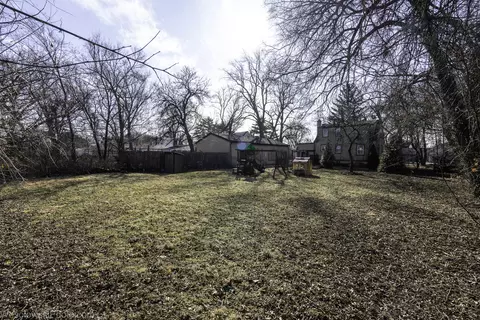 Exterior - 1748 Lunt Ave, Des Plaines, IL 60018 photo 5 of 7