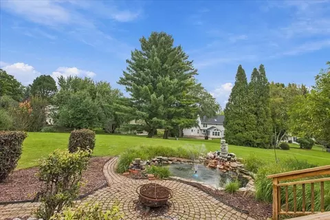 Exterior - 1320 Spring Hill Dr, Algonquin, IL 60102 photo 2 of 2