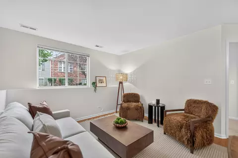 Living - 2429 Emily Ln, Elgin, IL 60124 photo 6 of 6