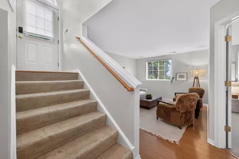 Entry Way - 2429 Emily Ln, Elgin, IL 60124 photo 5 of 6
