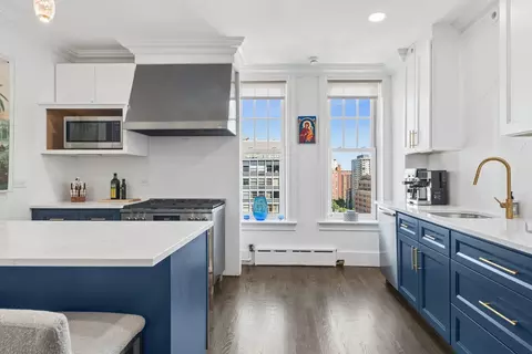 Kitchen - 20 E Cedar St #17C, Chicago, IL 60611 photo 1 of 4