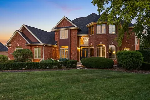 Exterior - 16159 W Red Cloud Dr, Lockport, IL 60441 photo 2 of 13
