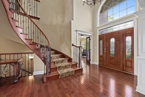 Entry Way - 16159 W Red Cloud Dr, Lockport, IL 60441 photo 2 of 6